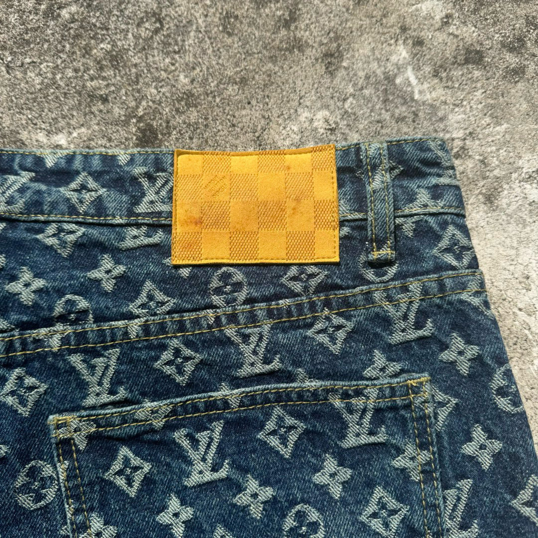 Louis Vuitton Pleated All-Over Print Jeans